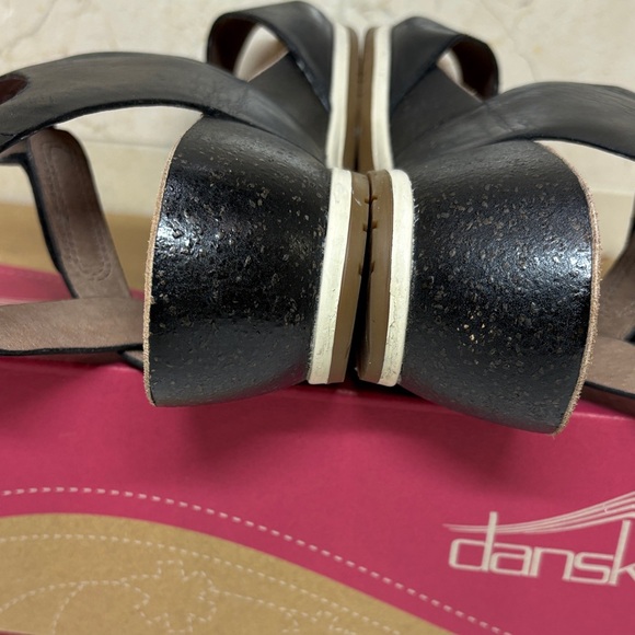 Dansko Women's Black Leather Vera Sandals, 39 (8.5-9) - Picture 6 of 10